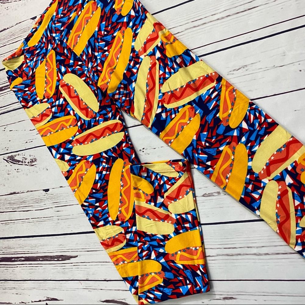 Brand new, never worn Lularoe OS leggings (2-10)